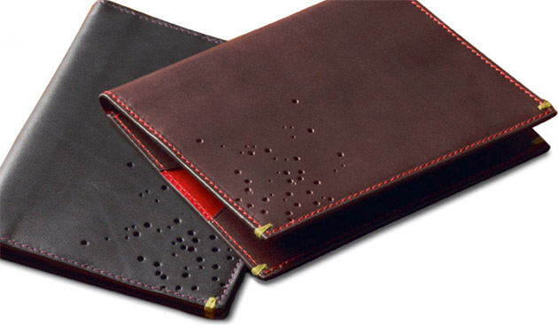 Gus Passport Folio