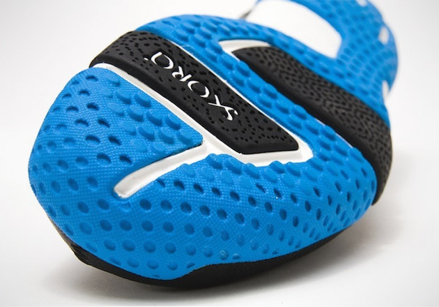 Skora Running Shoes