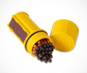 Uco Stormproof Match Kit