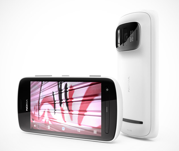 Nokia 808 PureView