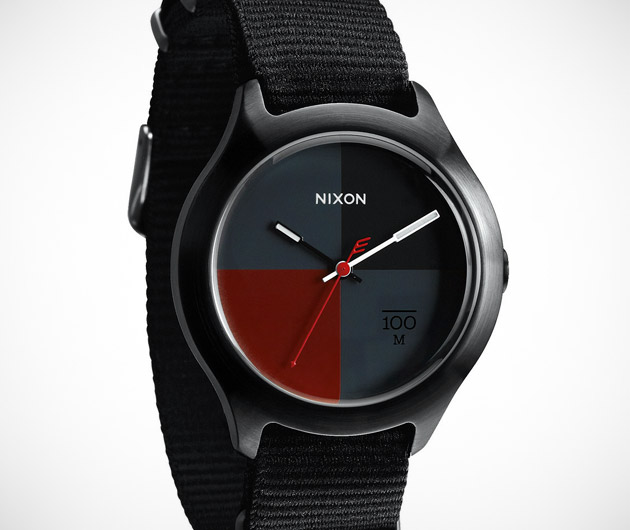 Nixon The Quad Watch
