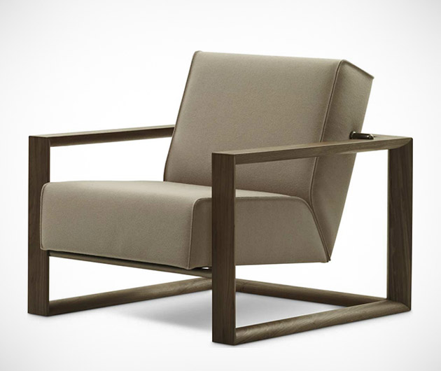 Montis Dickens Armchair