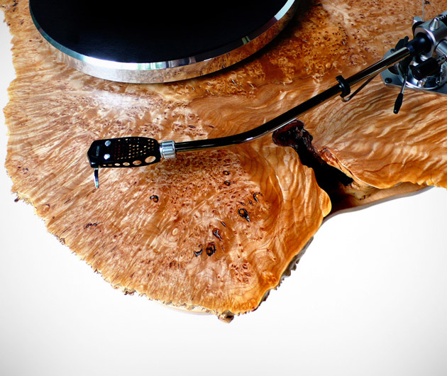 Audiowood Hyperion Turntable