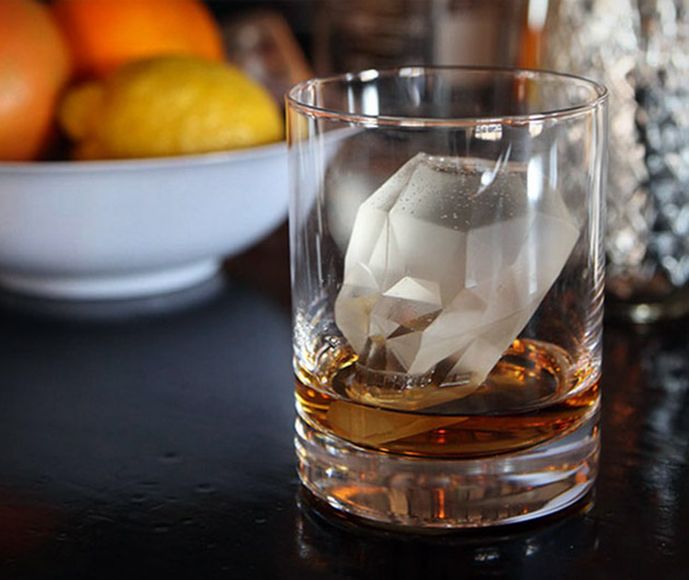GAMAGO Skull Ice Cube Mold