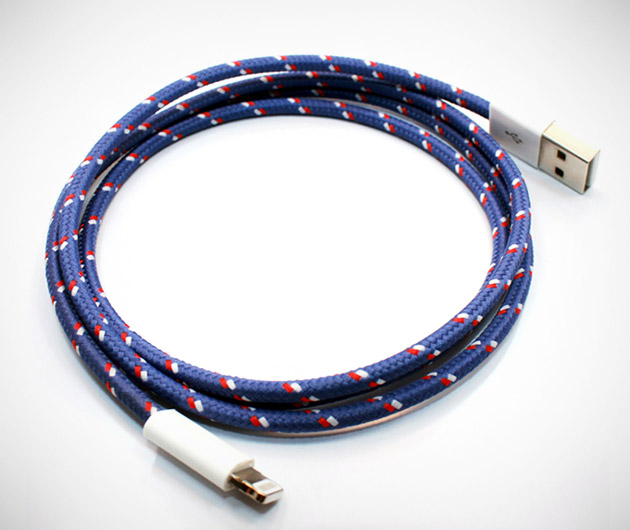 The-Collective-Textile-Lightning-Cables