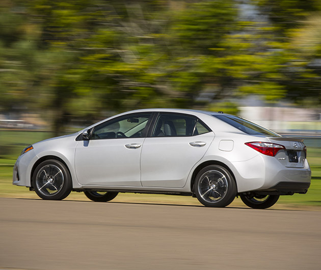 2014-toyota-corolla-s-2