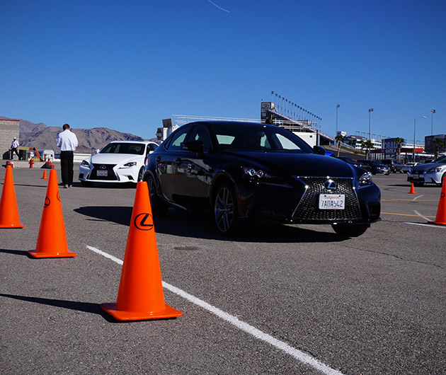 2014-lexus-is-f-sport-07