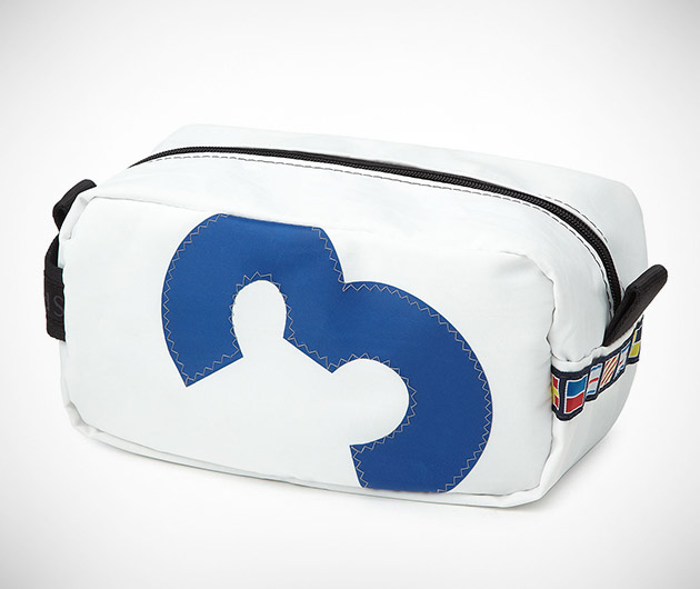 sailcloth-toiletry-bag