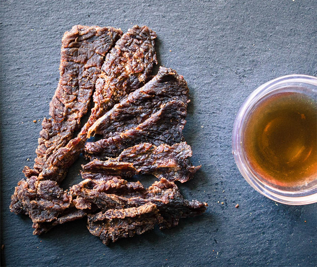 black-label-whiskey-beef-jerky