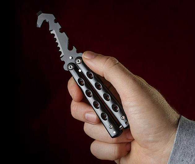 butterfly-knife-styled-multi-tool-01