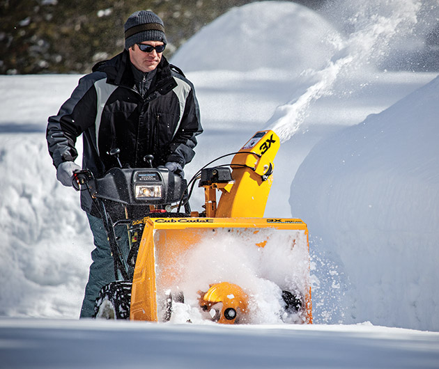 cub-cadet-3x-snow-throwers-02