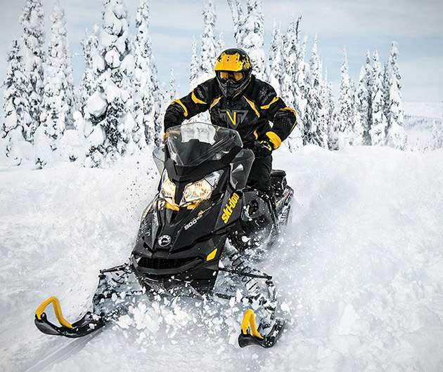 ski-doo-renegade-adrenaline-crossover-snowmobile