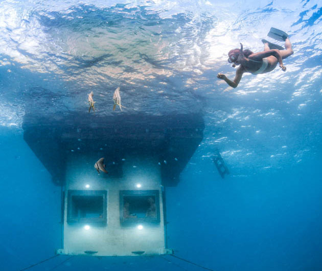 underwater-floating-hotel-room-02