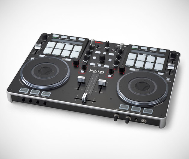 vestax-vci-dj-midi-controller-04