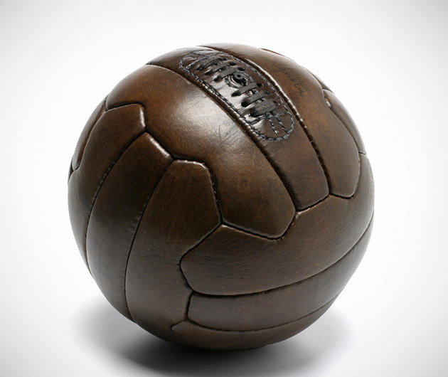 john-woodbridge-sons-1950s-soccer-ball