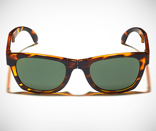 sunpocket-foldable-sunglasses-02