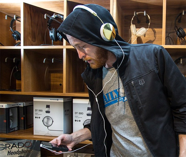 betabrand-audio-engineer-hoodie-02