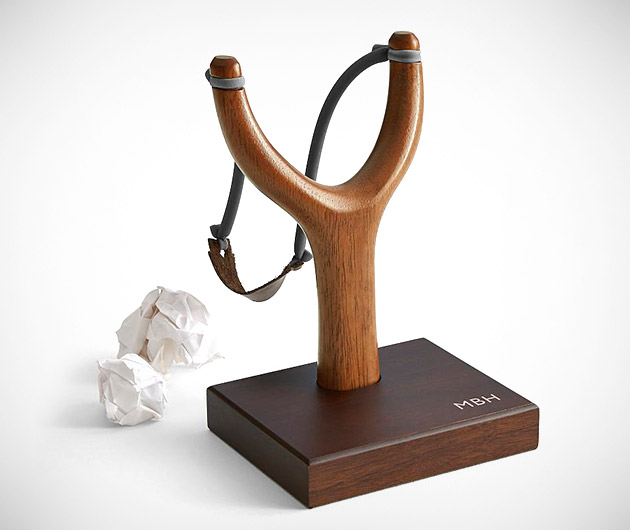 desktop-wood-slingshot-01