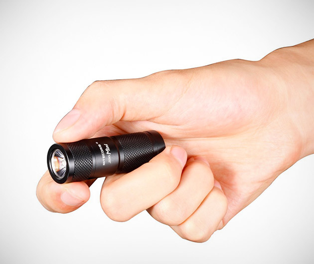 nitecore-sens-mini-flashlight-02