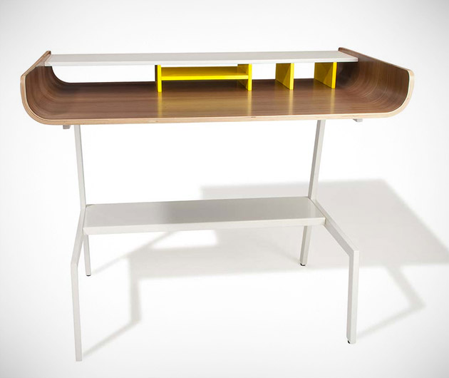 half-pipe-desk-01