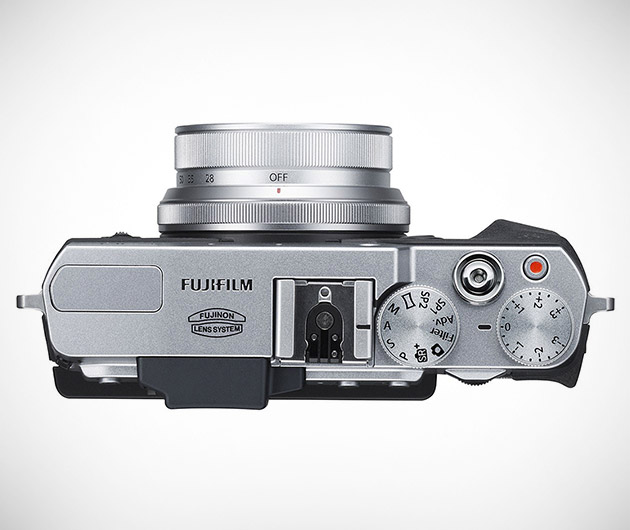 fujifilm-x30-camera-02