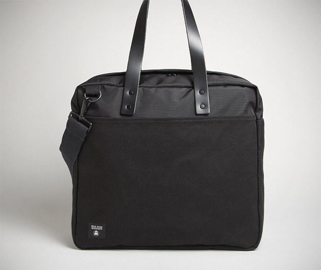 ghostly-x-blk-pine-weekender-01