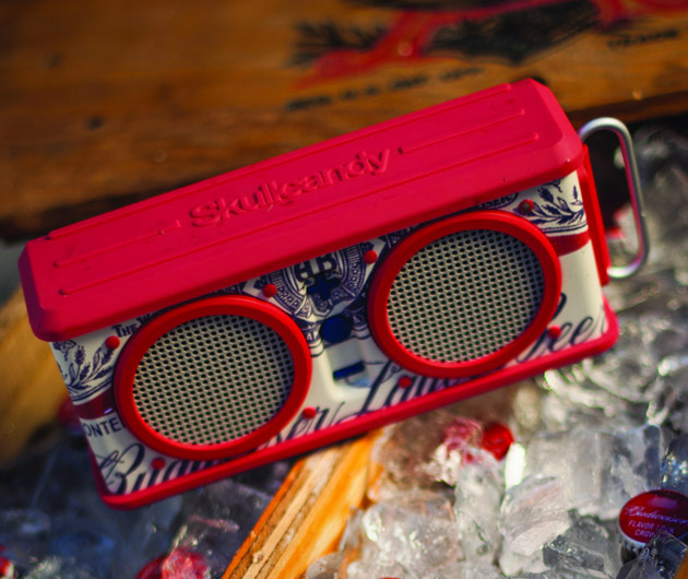 skullcandy-x-budweiser-air-raid