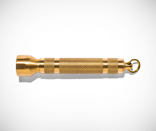 man-of-the-world-brass-pocket-flashlight