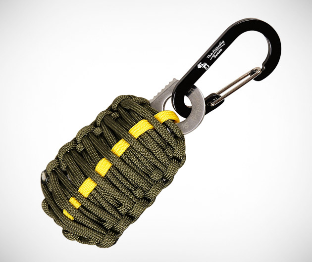 the-friendly-swede-carabiner-grenade-01