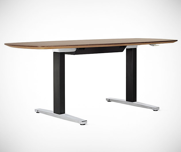renew-sit-to-stand-desk-02