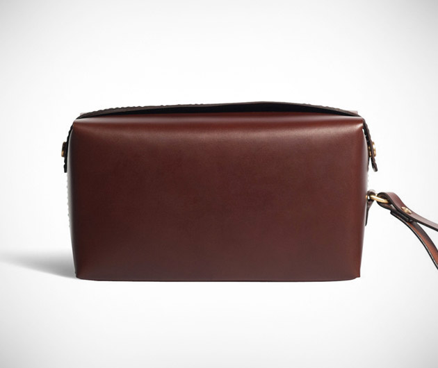 tailfeather-rooster-dopp-kit-01