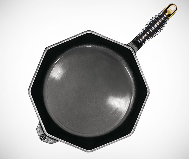 finex-cast-iron-skillet-01