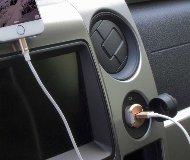 revolt-iphone-car-charger-02