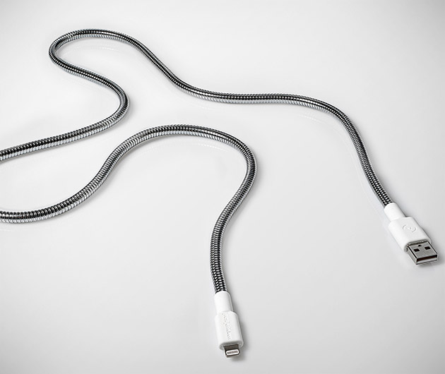 virtually-indestructible-lightning-cables-02