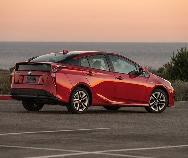 2016-toyota-prius-10