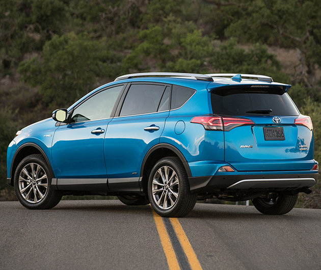 2016-toyota-rav4-limited-hybrid-03