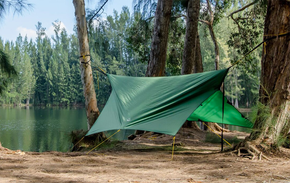 apex-camping-shelter-hammock-tarp