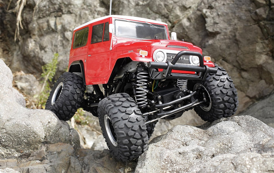 tamiya-cr01-crawler-toyota-land-cruiser