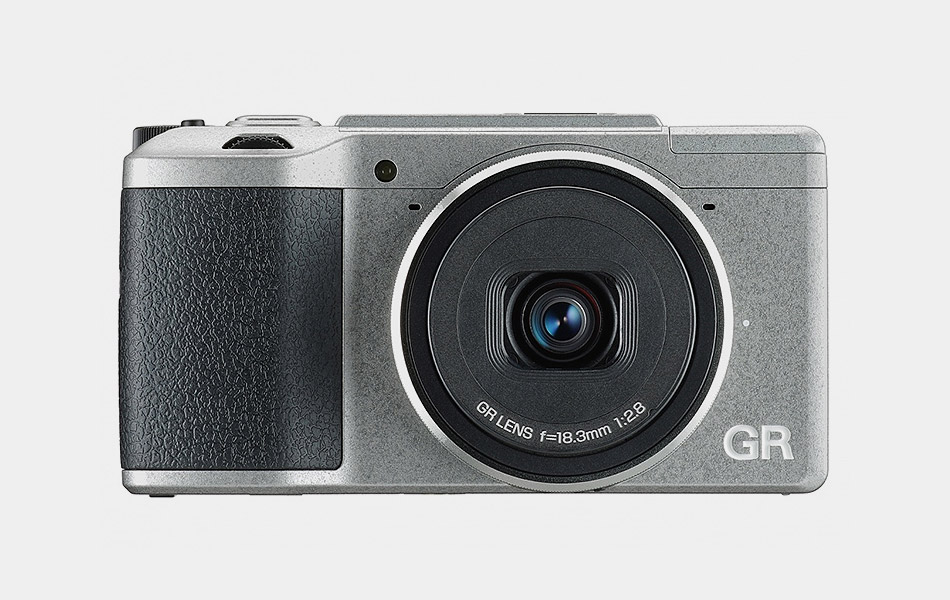 ricoh-gr-ii-silver-edition-camera