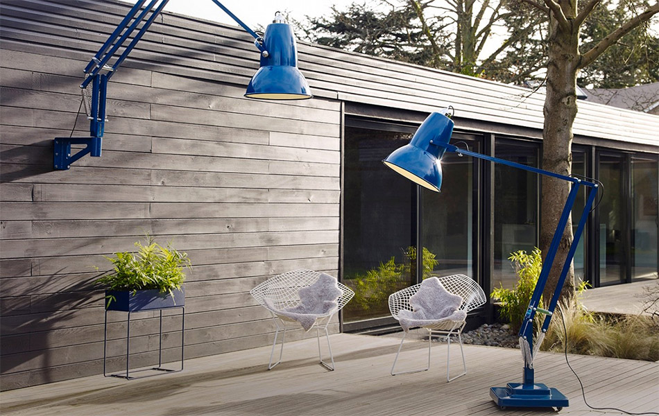 anglepoise-original-1227-giant-outdoor-lamp-01