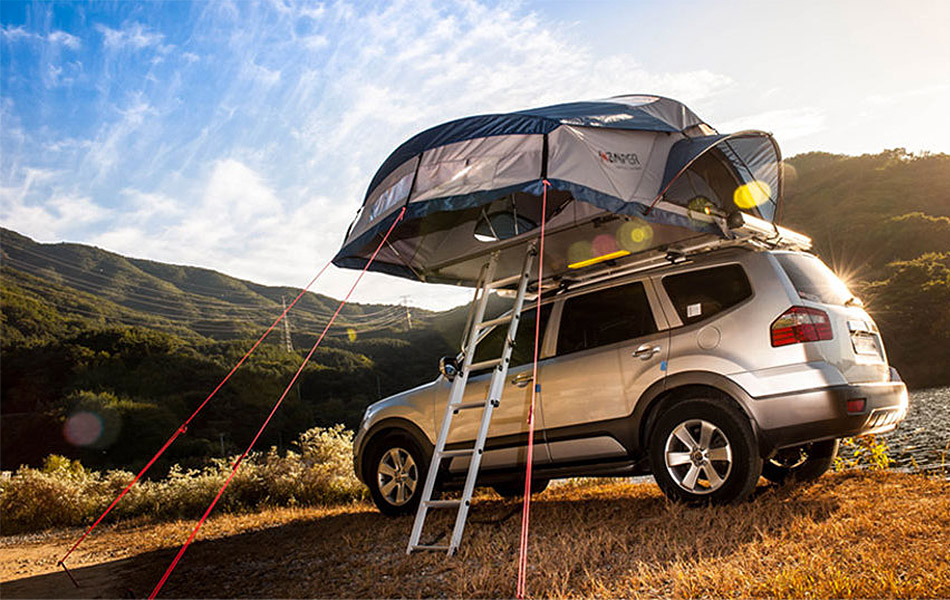 road-trip-rooftop-tent