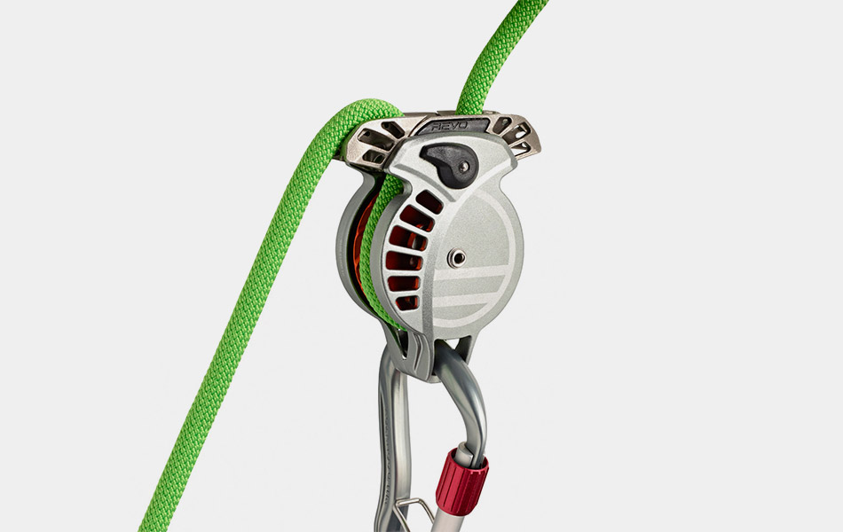 revo-locking-belay-device