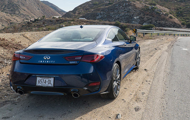 2017-infiniti-q60-red-04