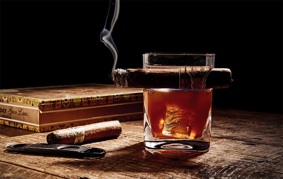 Corkcicle Cigar Glass