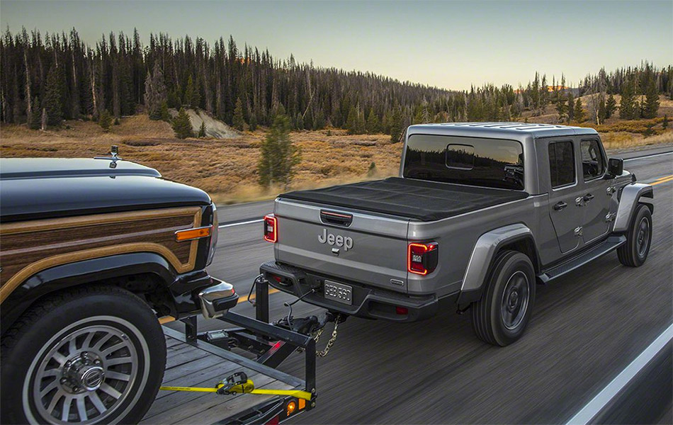 2020 Jeep Gladiator Pick Up Truck